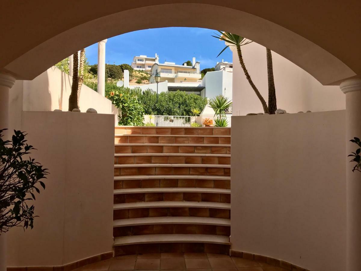 Lovely Burgau Villa Just 3 Mins Walk From Beach Budens Kültér fotó
