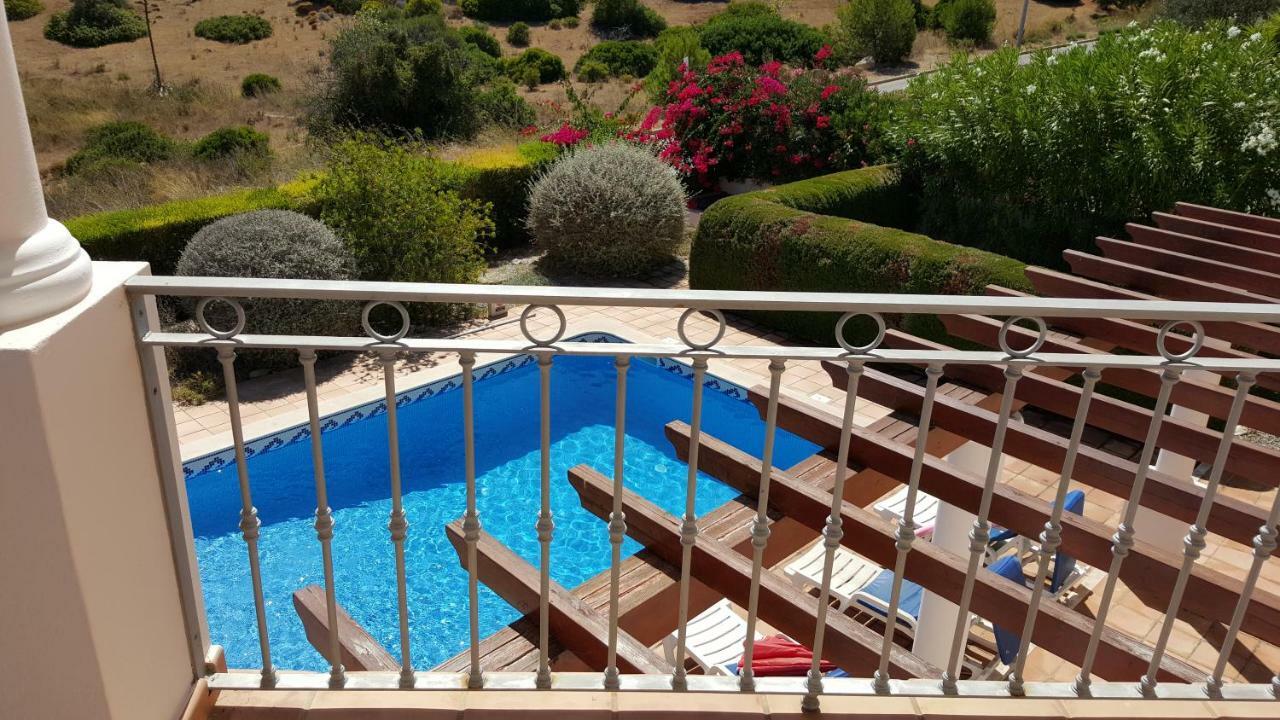 Lovely Burgau Villa Just 3 Mins Walk From Beach Budens Kültér fotó